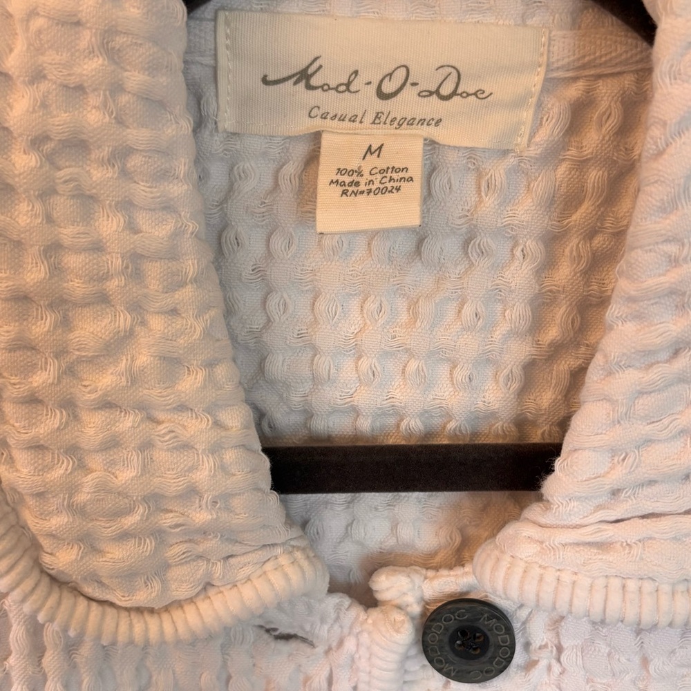 Mod-o-doc White/Cream Long Sleeve Front Button Textured Jacket - Medium - Picture 3 of 9